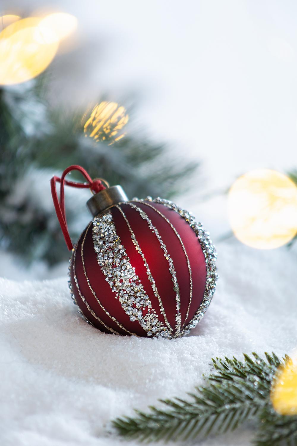 Glass Christmas Ball Ornaments with Hanging Loop – Red or Gold